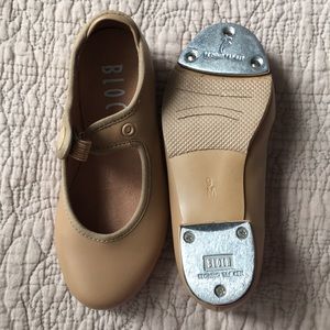 ⭐️ Girls Tap Shoes! BLOCH BRAND